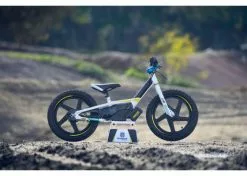 Husqvarna Replica 16eDrive - Lasten Sähköpyörä -Polkupyörän Varusteet Myyntikauppa 100532 husqvarna 16edrive my22